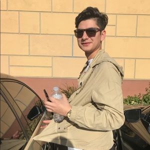 Meet your Posher, Erick